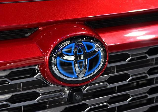 丰田的傲慢，让RAV4逐渐“掉队”，新车销量依旧欠佳