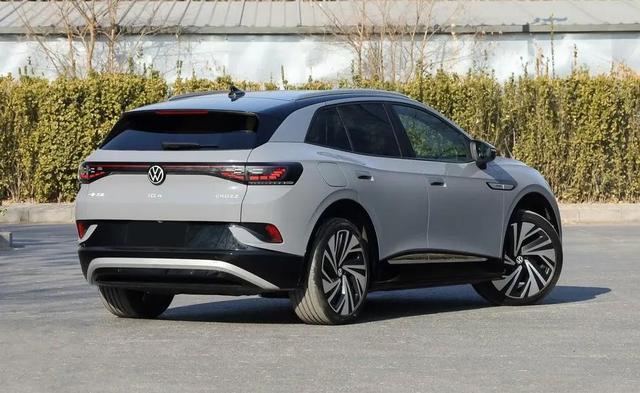 选择大众还是特斯拉?ID.4 CROZZ对比Model Y!