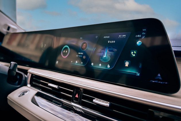 你会为了一个车标，放弃产品强的艾瑞泽8，选择合资车吗？