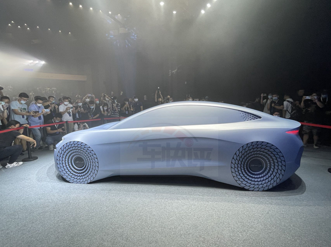 3.4秒破百，售价不超30万：比亚迪“海豹”专为Model 3而来