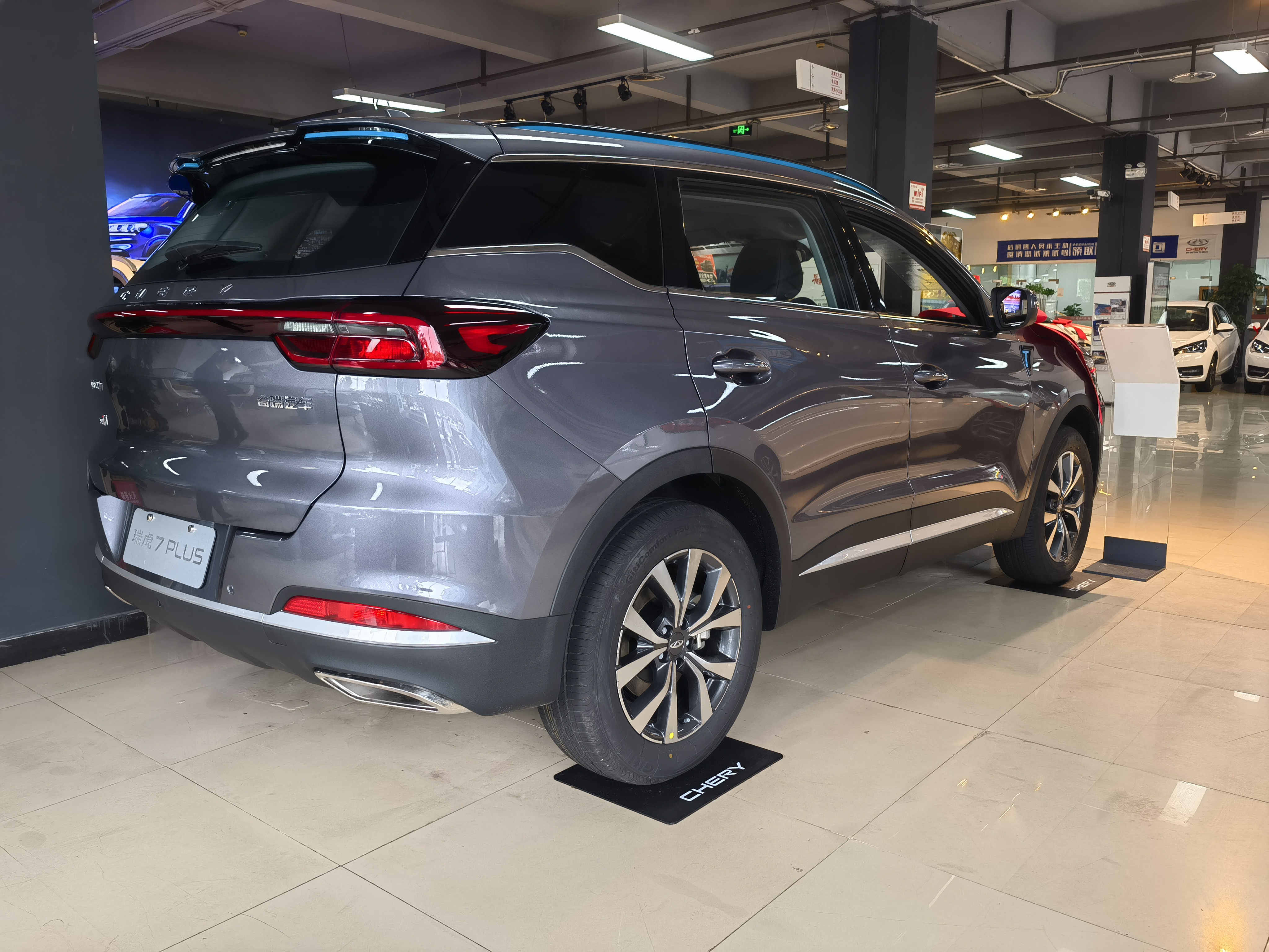 朋友想买瑞虎7 PLUS,去探店被告知没货;瑞虎8优惠7000有现车