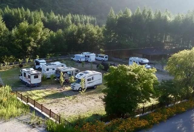 告诉你房车旅游最正宗玩法,这几家著名房车营地一定要去