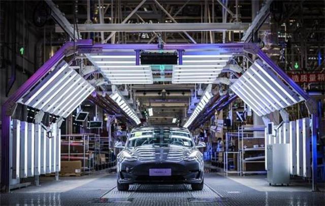 国产Model 3将于1月7日正式交付、爱尔兰或将2030年禁售燃油车