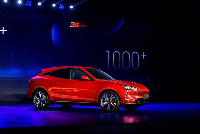 绿牌+千公里续航,赛力斯SF5自由远征版上市,售25.98万