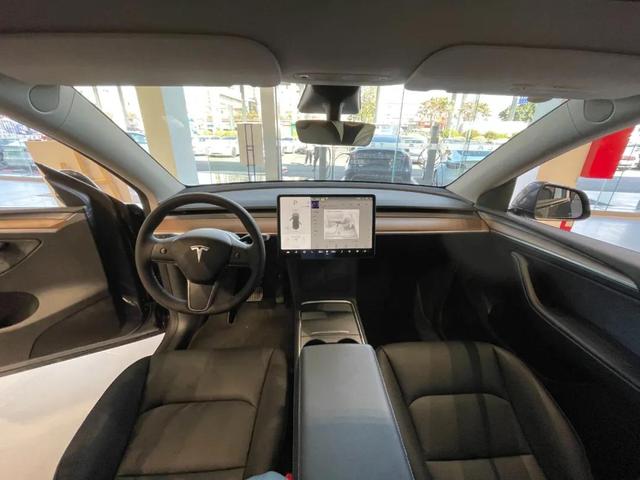 选择大众还是特斯拉?ID.4 CROZZ对比Model Y!