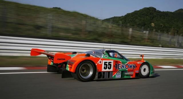 经典的赛车涂装 就算不懂车也能认出大半