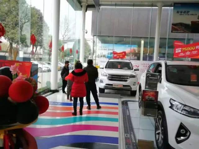 疫情对4S店冲击有多大?专访三位高管,听听他们咋说