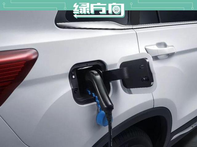 比领克01 PHEV更壕更具性价比 油耗仅1.6L的长安CS75了解一下