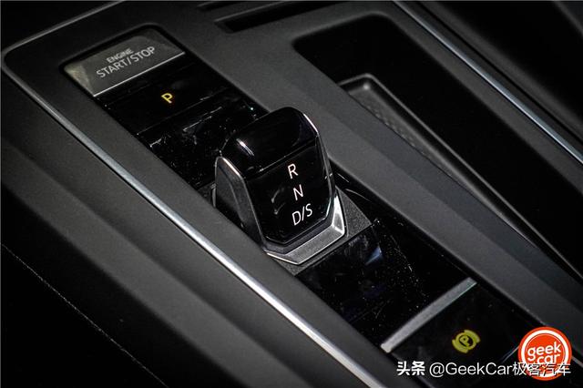 12.98 万元起售的全新高尔夫,为何冠以「数字」之名?