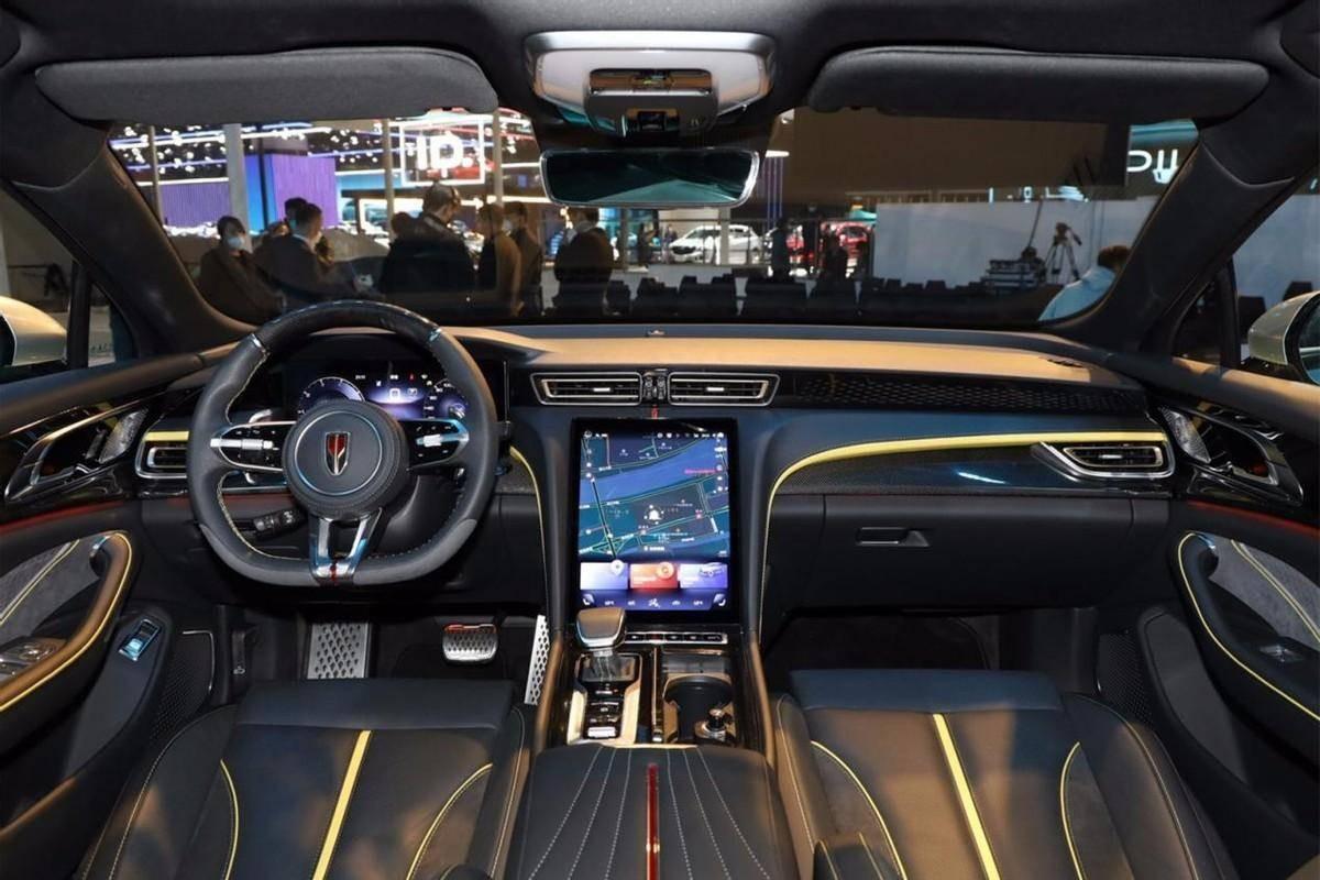 红旗H6即将上市,配中置排气和可变阻尼悬架,红旗也可以很帅!