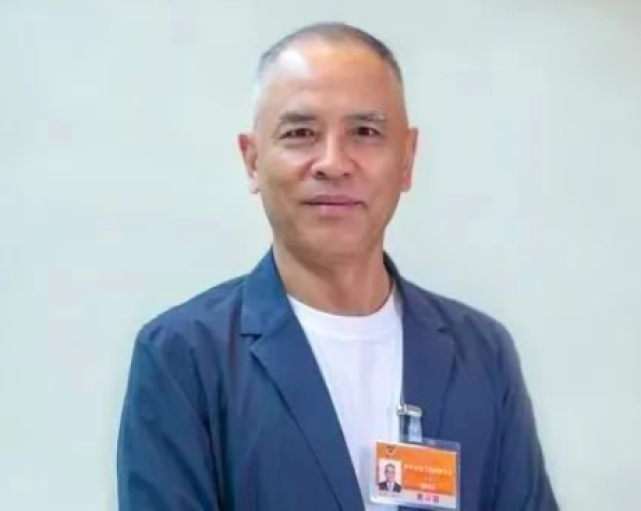 两会时间:2023年汽车行业代表都提了点啥?