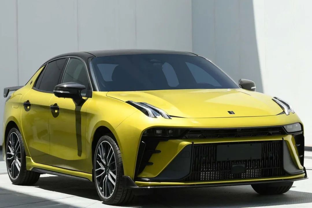 都是2.0T发动机!影豹、MG7、领克03+、长安UNI-V ,谁性能最强?