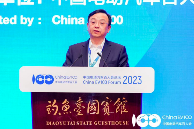 价格战看不到终点,新能源车企大佬们有些急!