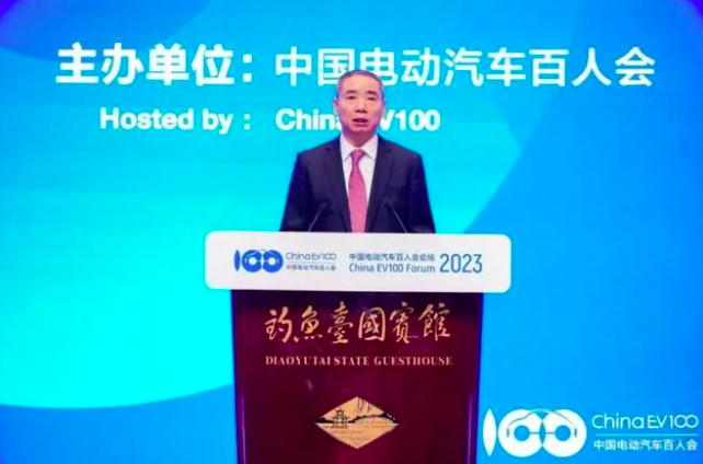 价格战看不到终点,新能源车企大佬们有些急!