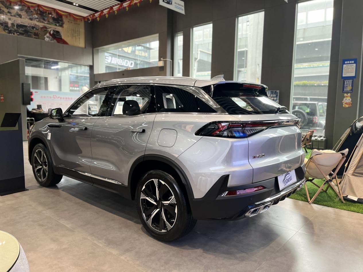 家享大舒适SUV，北京新X7到店实拍，10万出头值得买