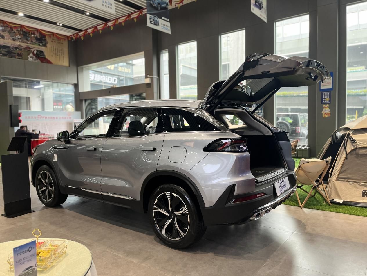 家享大舒适SUV，北京新X7到店实拍，10万出头值得买