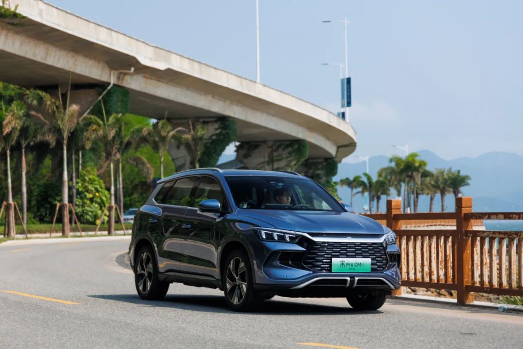 宋Pro DM-i冠军版：增配补强，不给合资SUV留活路