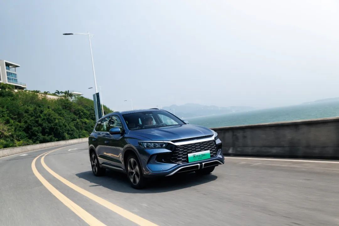 宋Pro DM-i冠军版：增配补强，不给合资SUV留活路