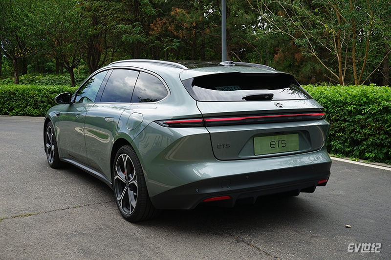 蔚来ET5旅行版上市,售29.8万-35.6万元