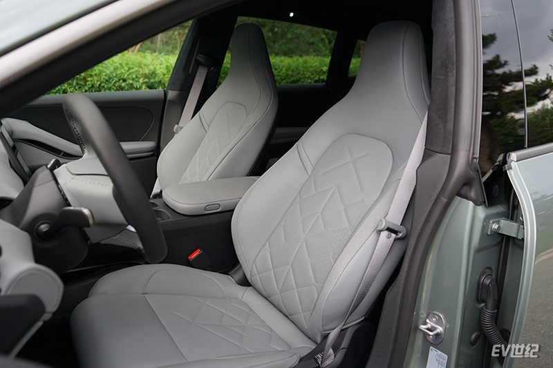 蔚来ET5旅行版上市,售29.8万-35.6万元