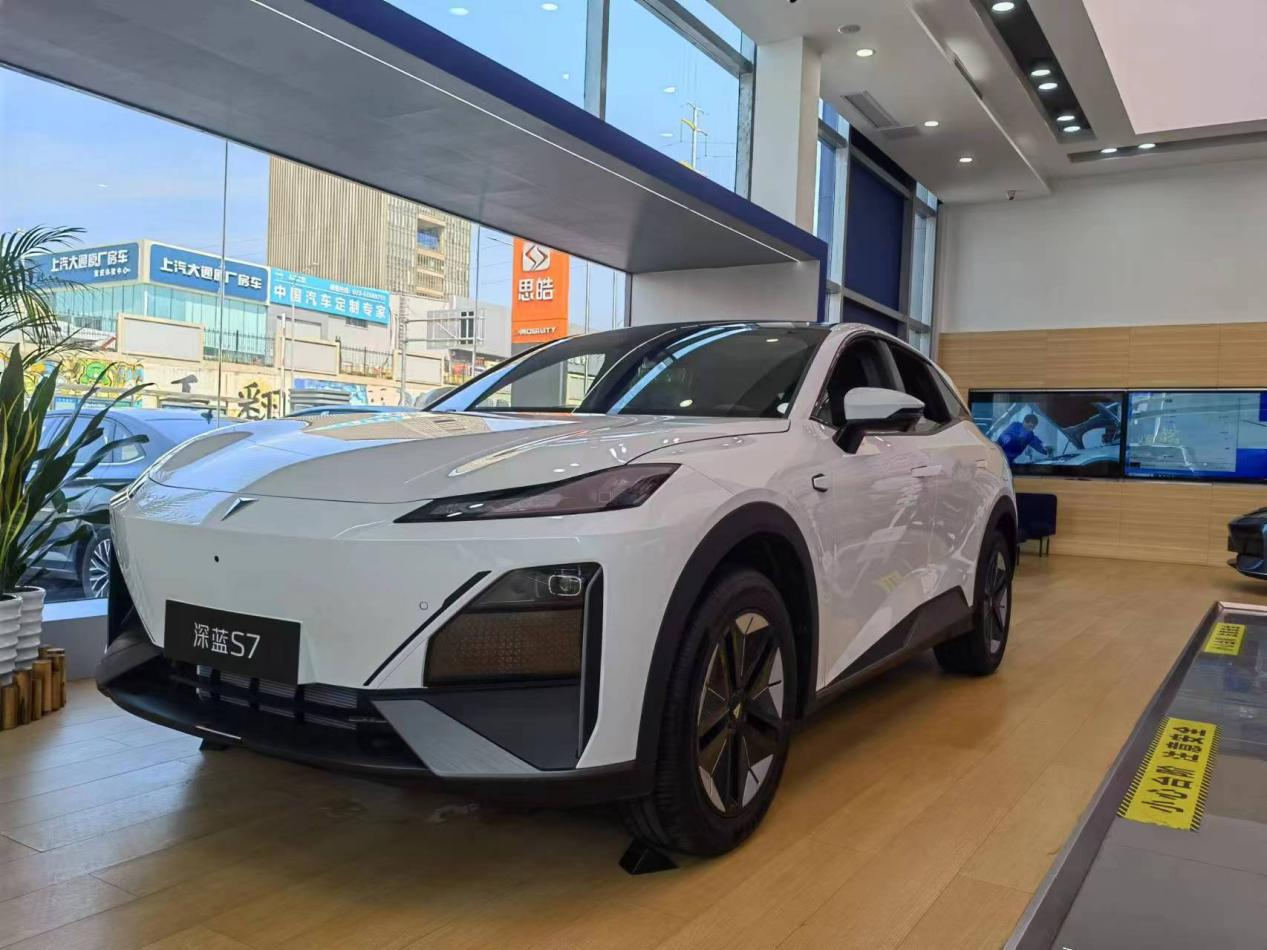 购车手册丨这次深蓝S7真不贵了，但哪款最值得买？