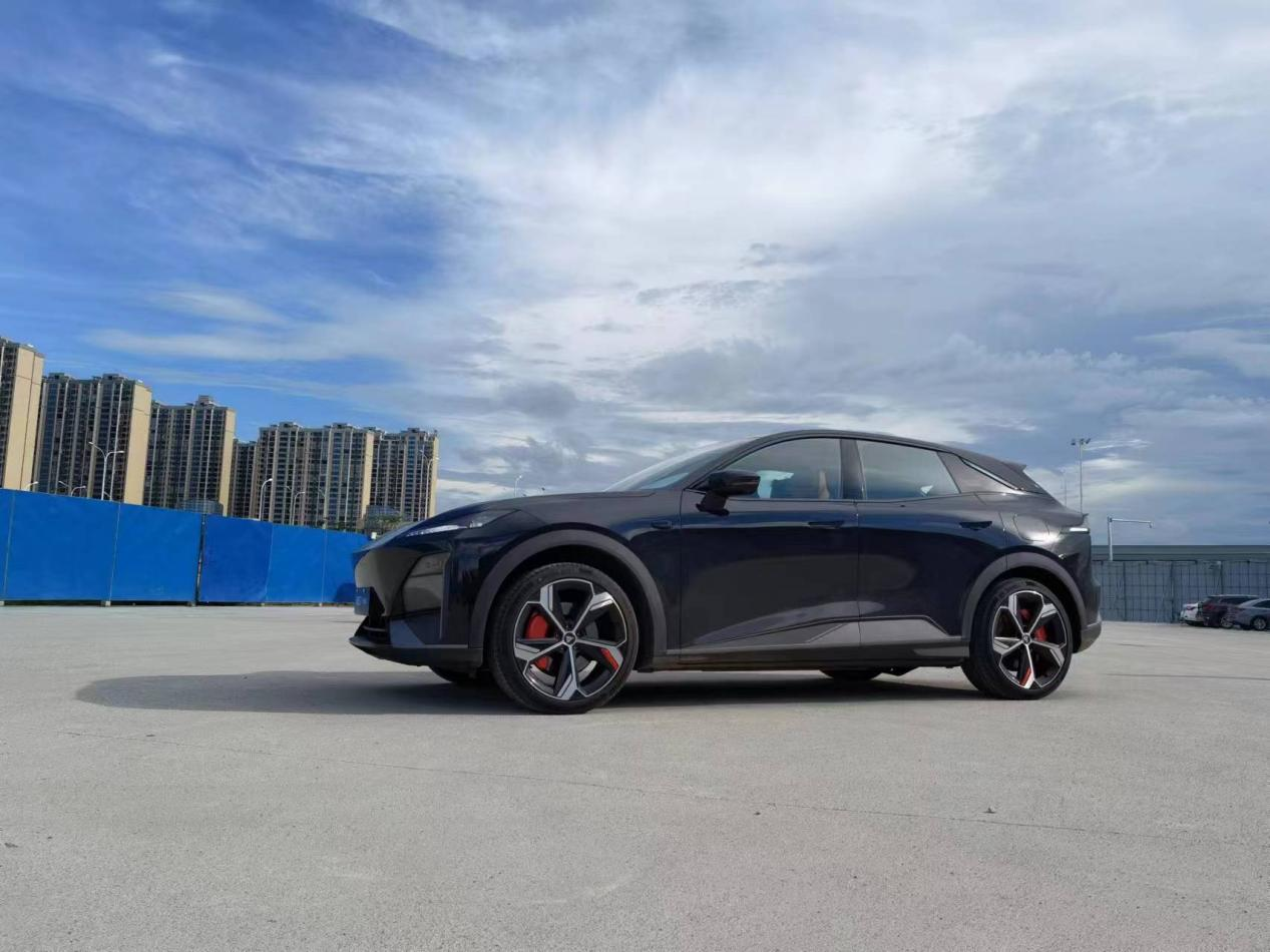 购车手册丨这次深蓝S7真不贵了，但哪款最值得买？