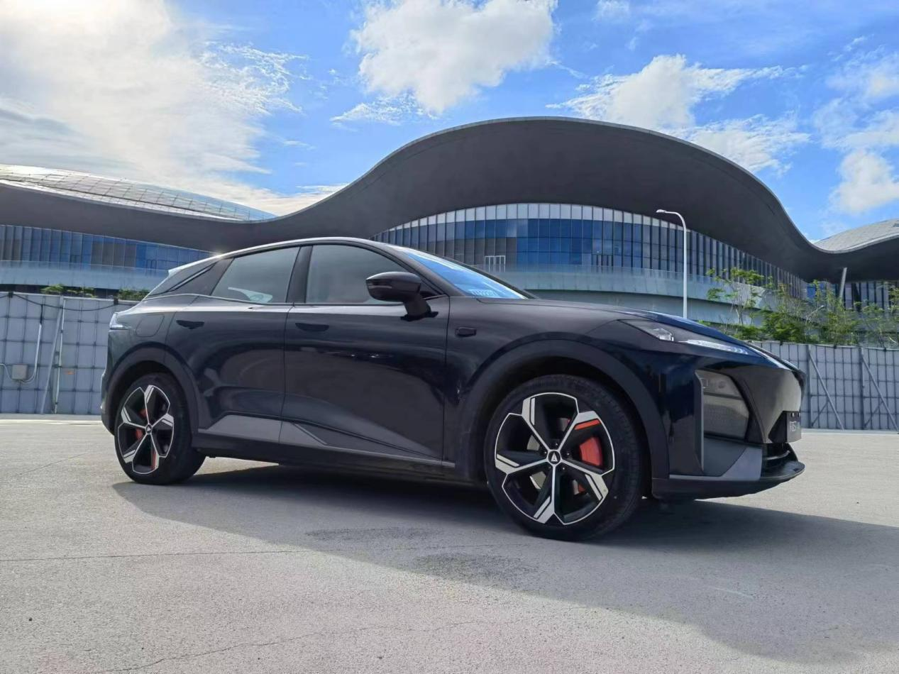 购车手册丨这次深蓝S7真不贵了，但哪款最值得买？