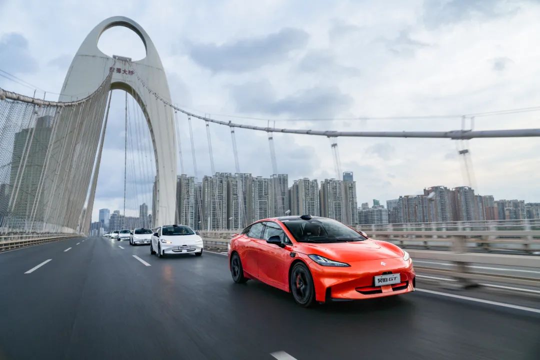 对话｜埃安不放弃网约车，昊铂如何成为“中国电动的保时捷”？