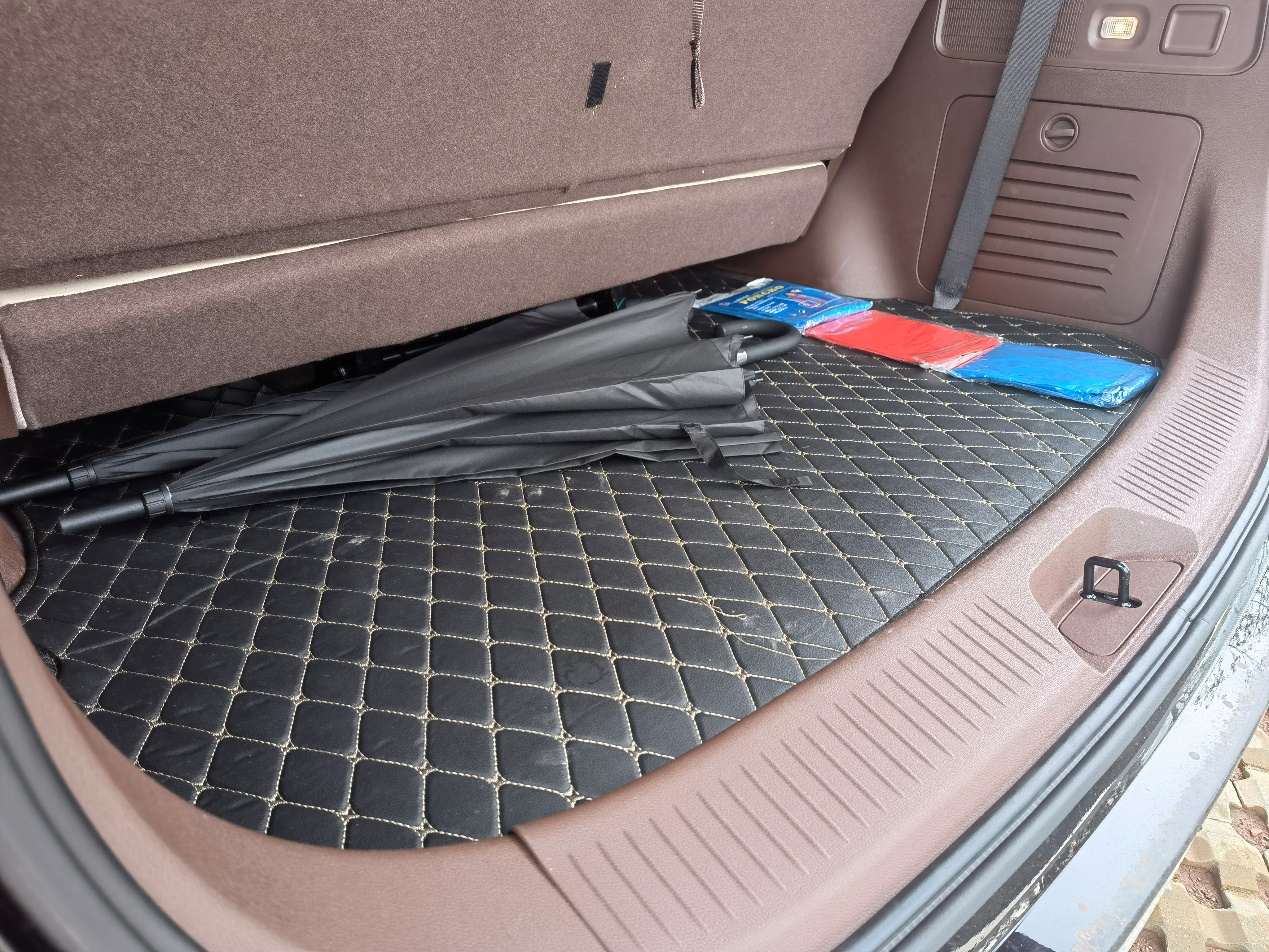 适合四季南北的大MPV,实拍体验奔腾M9:平顺好开,滤震好