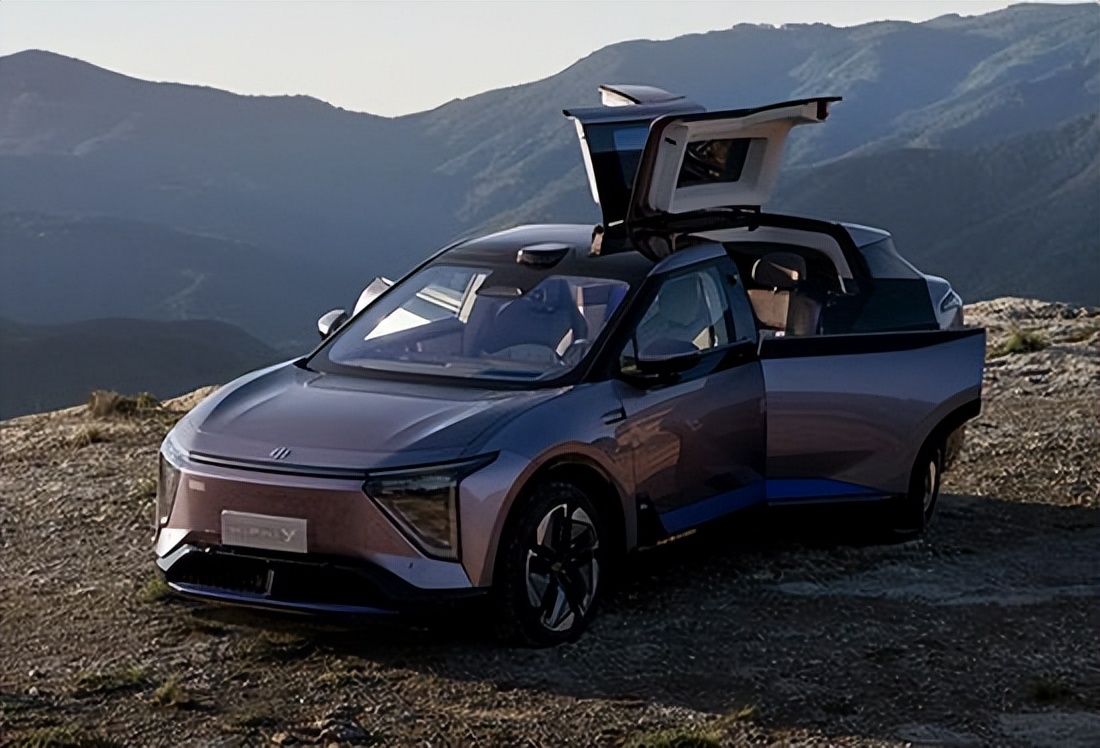 高合HiPhi Y正式：比预售价又便宜了3万，竞争蔚来ES6