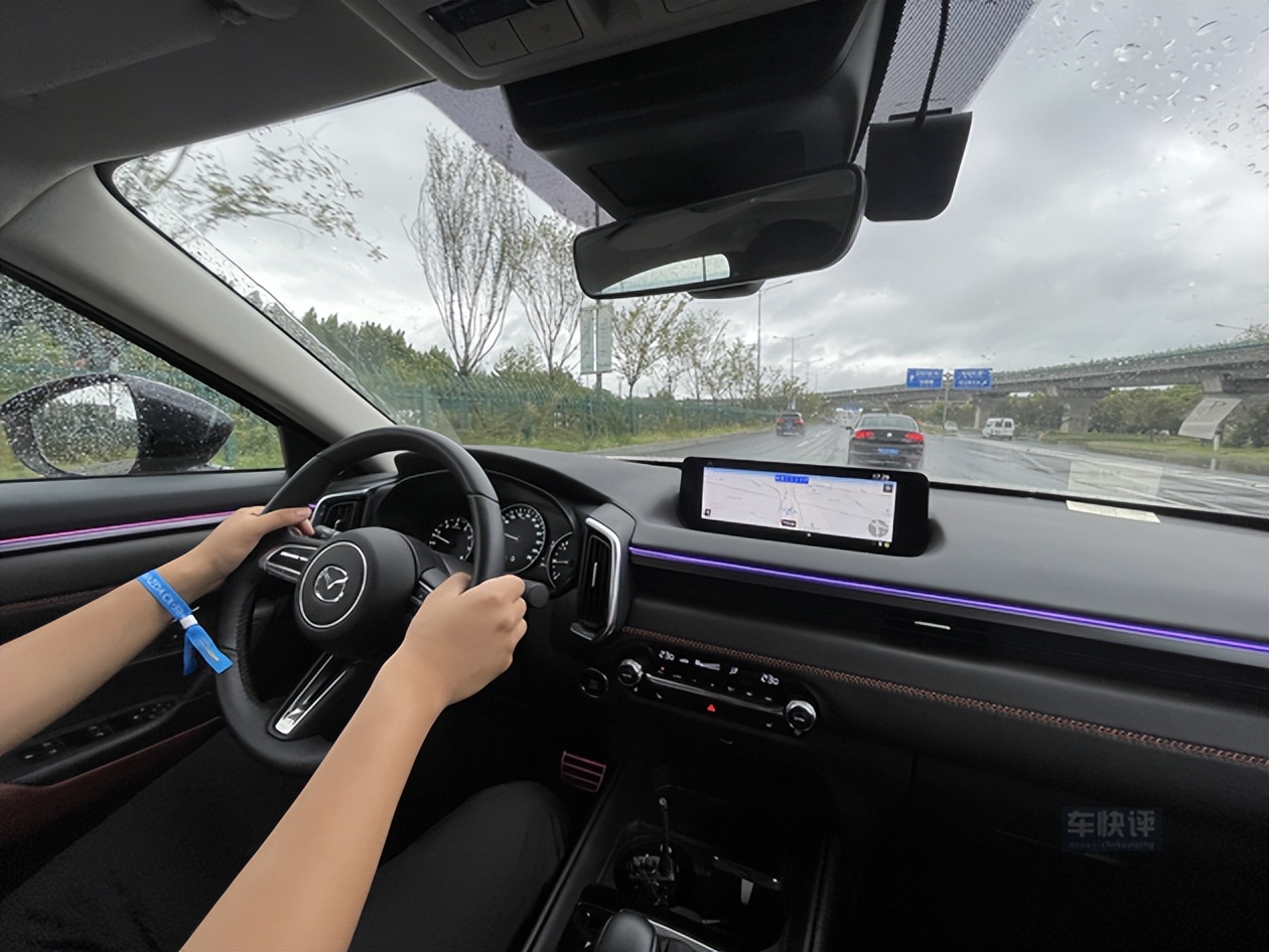 如果你还想买燃油SUV，马自达CX-50行也是绕不过的一台车