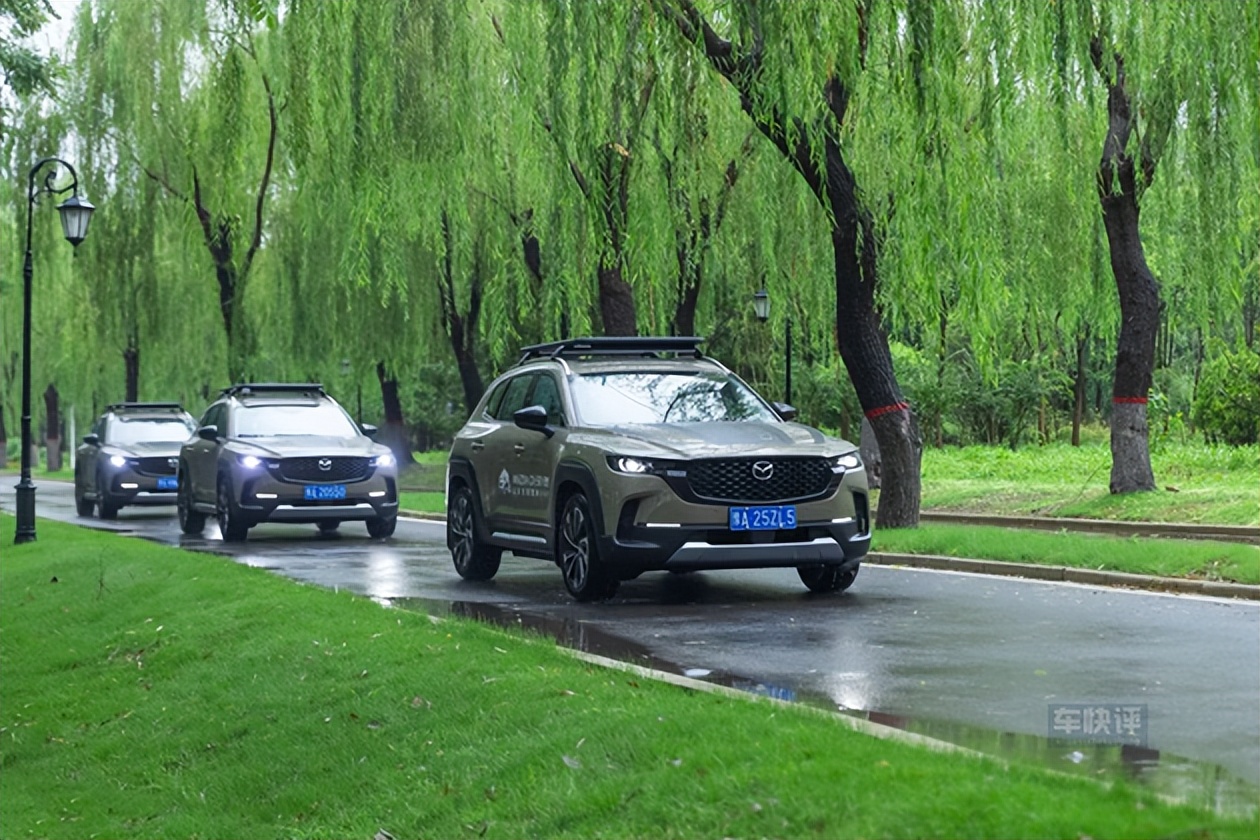 如果你还想买燃油SUV，马自达CX-50行也是绕不过的一台车