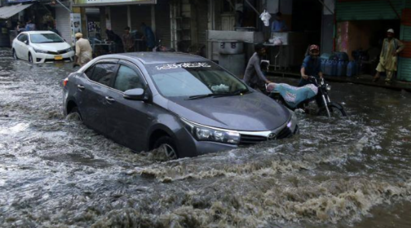 台风暴雨来袭，记住三句话！把汽车泡水损失降到最低