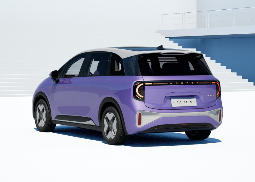 纯电MPV考拉亮相:押宝“亲子车”,极狐汽车能不能逆袭?