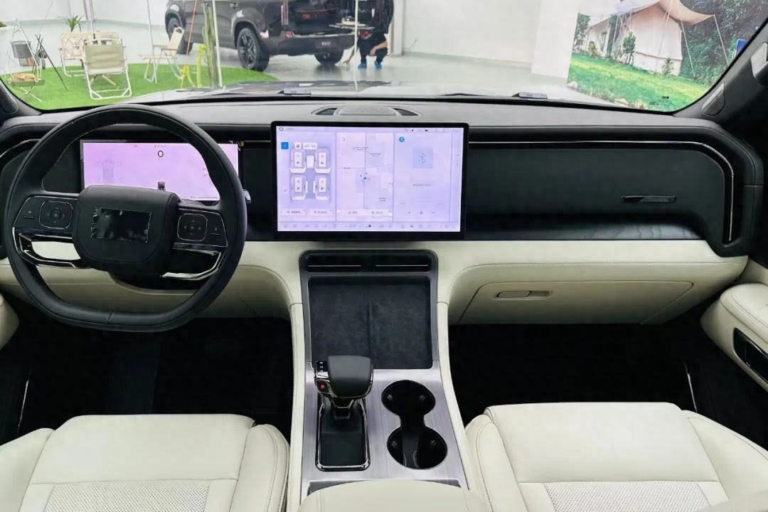 极石01:走理想的路,让理想无路可走?