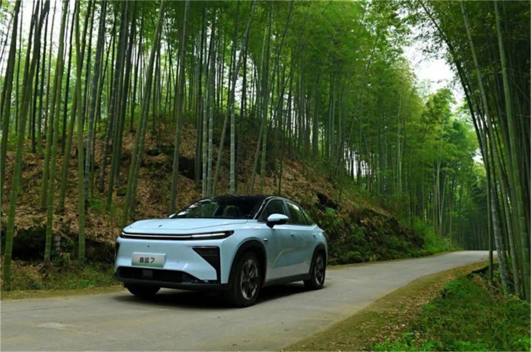 试驾吉利睿蓝7,后置后驱+五连杆悬挂,能否平替ModelY?