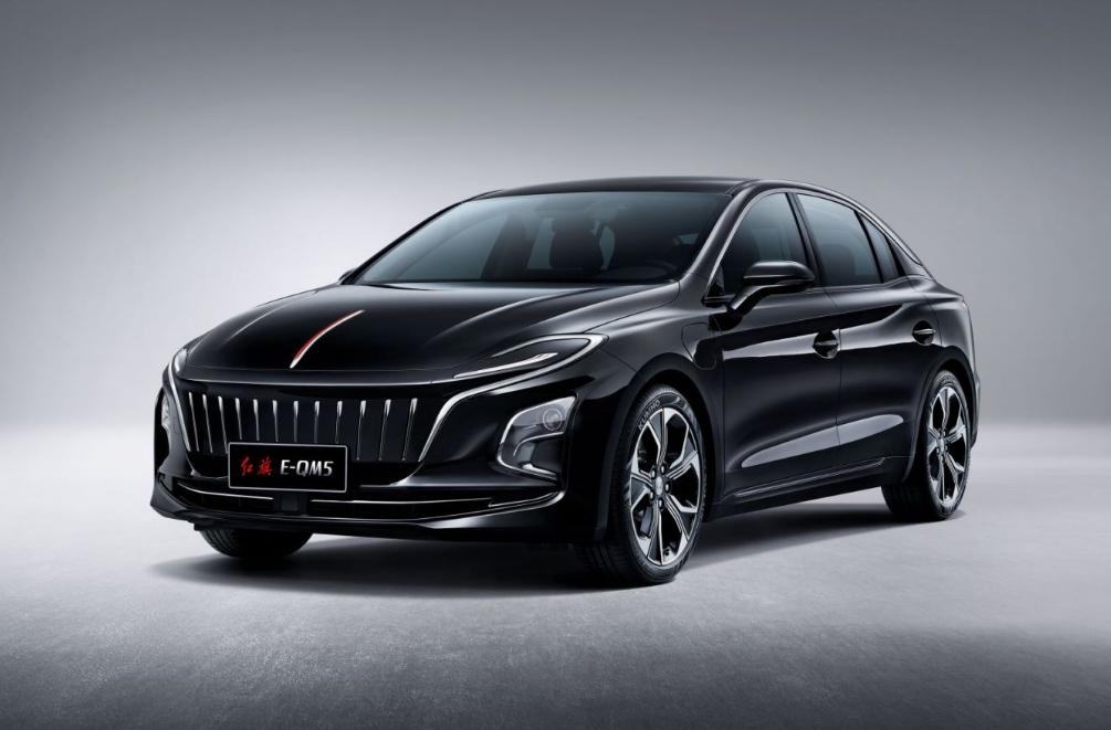 续航起步560km，20万级的红旗E-QM5 PLUS，值不值得买？