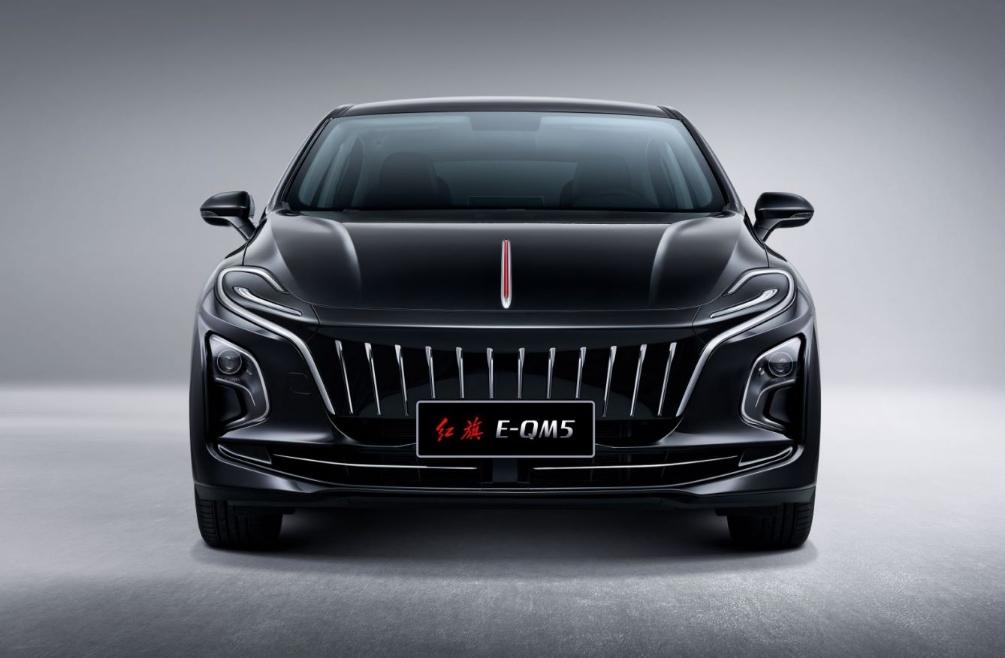 续航起步560km，20万级的红旗E-QM5 PLUS，值不值得买？