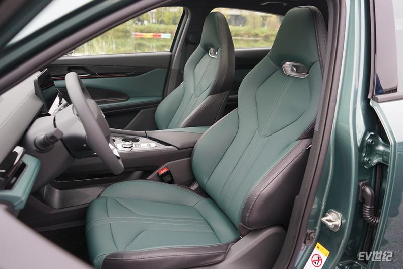 外观造型依旧在线,静态体验长安启源A06/Q05