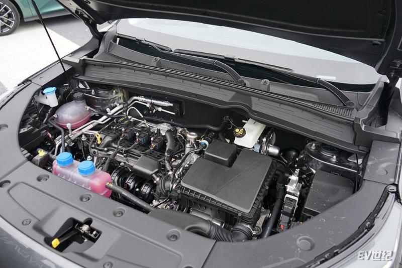 外观造型依旧在线,静态体验长安启源A06/Q05