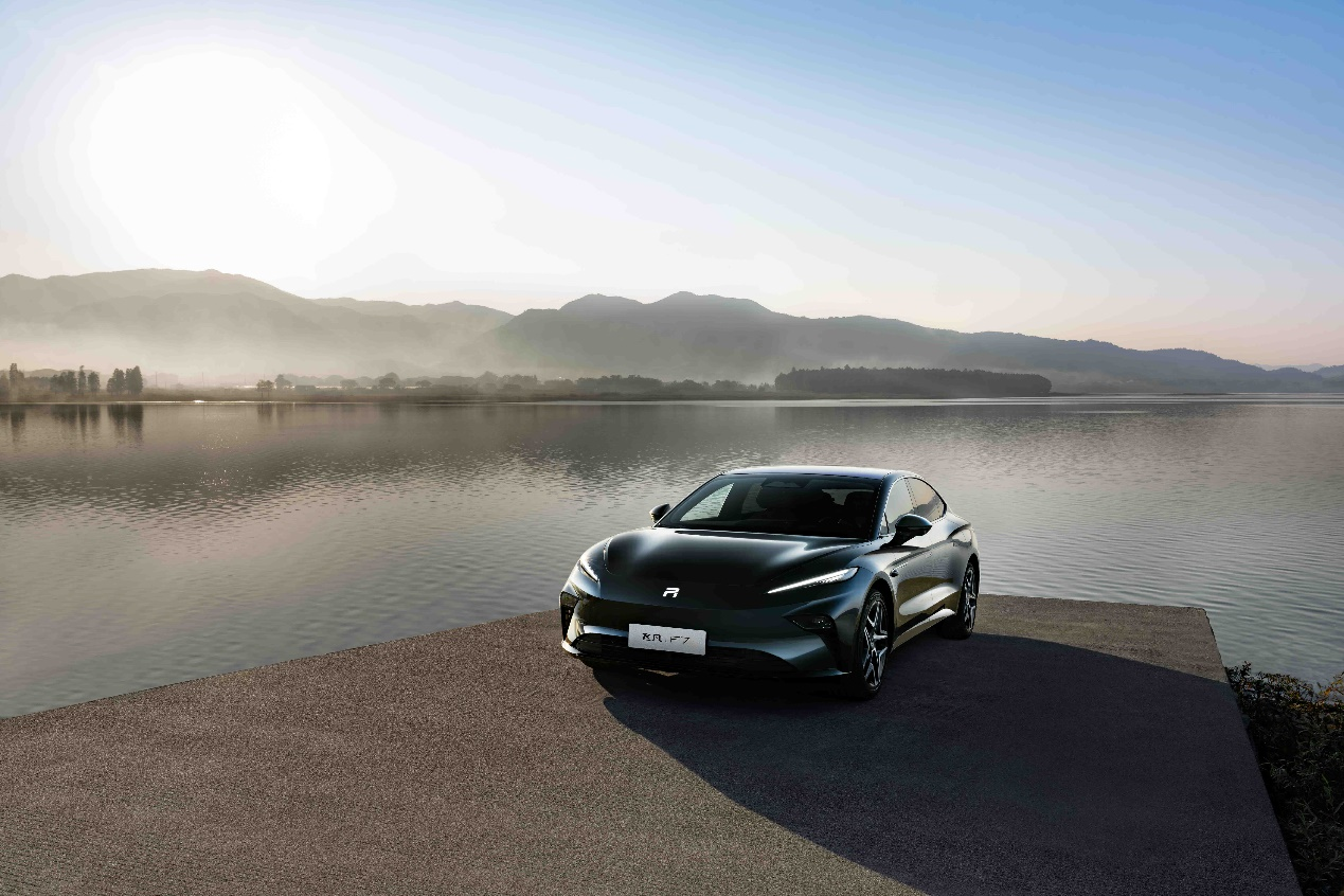 20万左右买中大型纯电轿车，还得看飞凡F7！