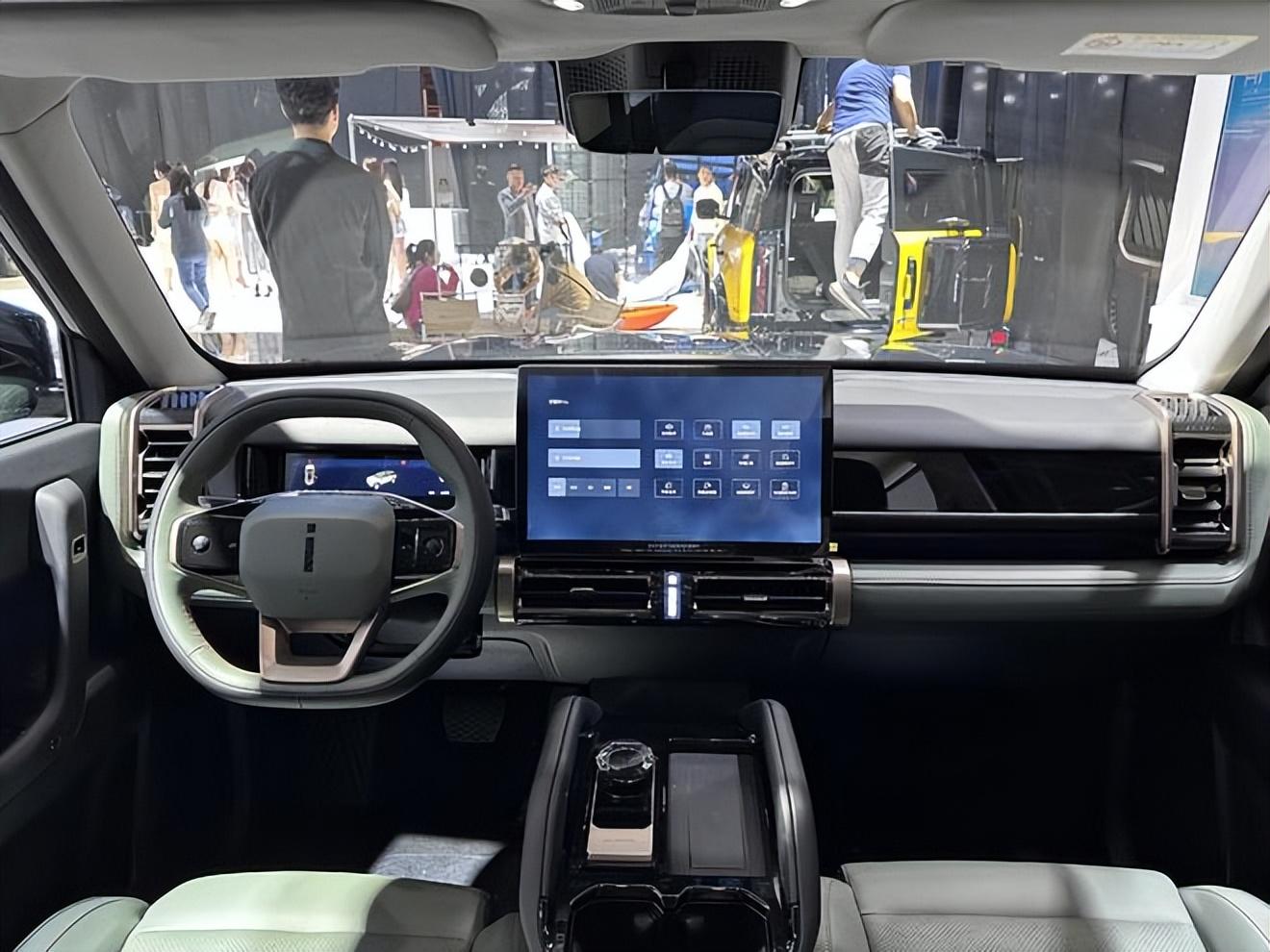 硬派气质十足:纯电SUV奇瑞iCAR 03将开启预售,有四驱带大梁