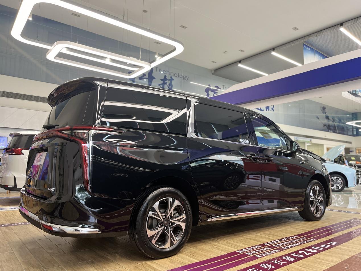 19.99万起售的中大型MPV，上汽大通MAXUS G90到店实拍