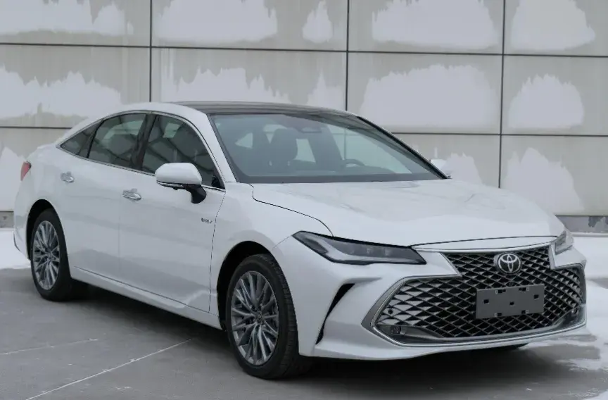 新亚洲龙小改款,新增2.0L混动系统,一汽丰田被批没有诚意?