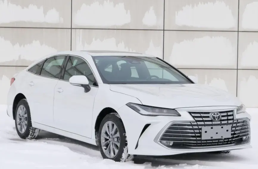 新亚洲龙小改款,新增2.0L混动系统,一汽丰田被批没有诚意?