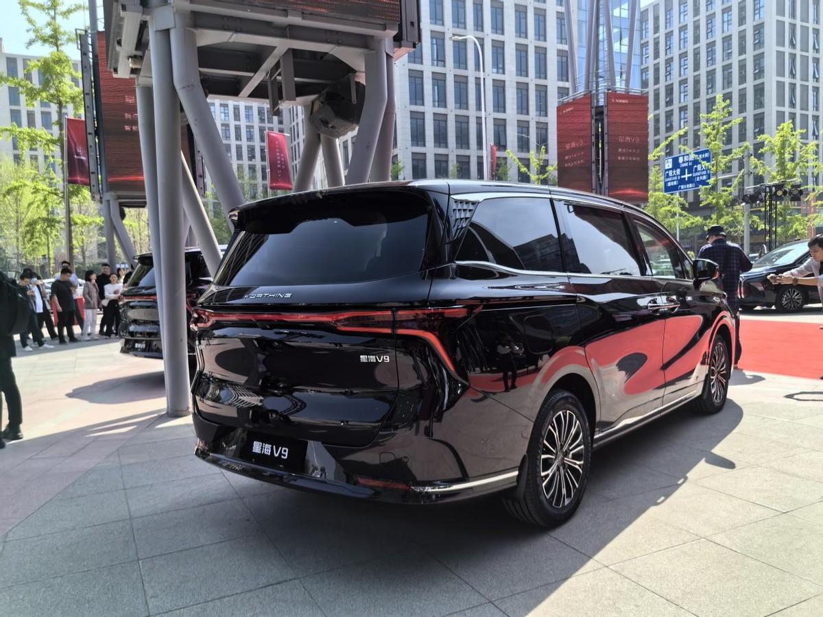 风行星海V9预售17.99万起,综合续航1300km,瞄准腾势D9