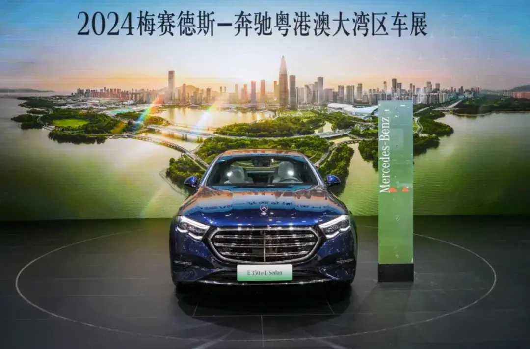 全新奔驰E 350 e L上市,绿色、智能、豪华卷出新高度