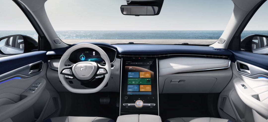 飞凡R7与MARVEL R齐亮相，却被新颖展台设计抢了风头？