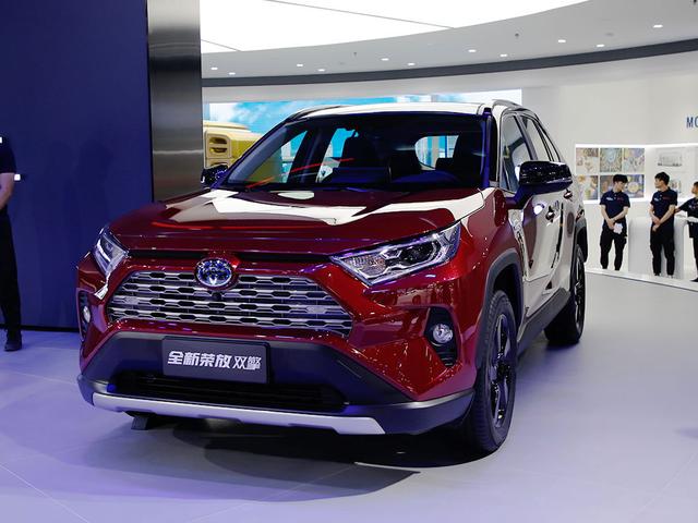 百公里油耗4.6L，全新RAV4荣放或售18.00万起，10月25日上市