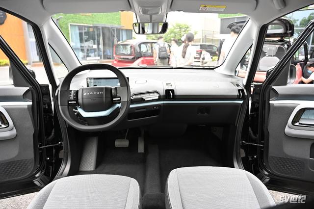 新宝骏E300/E300Plus上市 补贴后售价6.48万-8.48万元